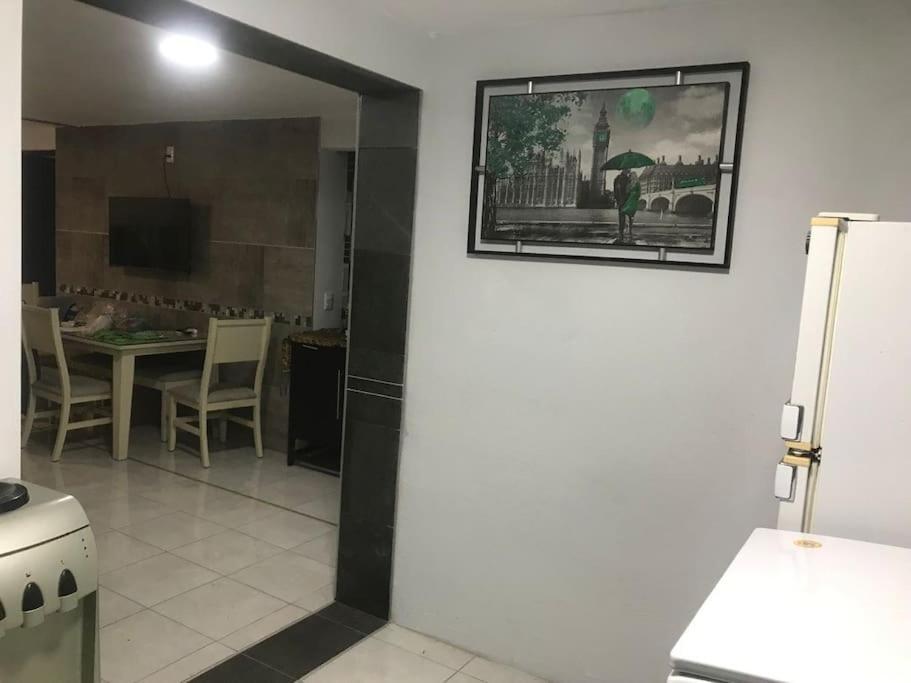Appartement Lui Confortable Moderna Con Bano Privado *