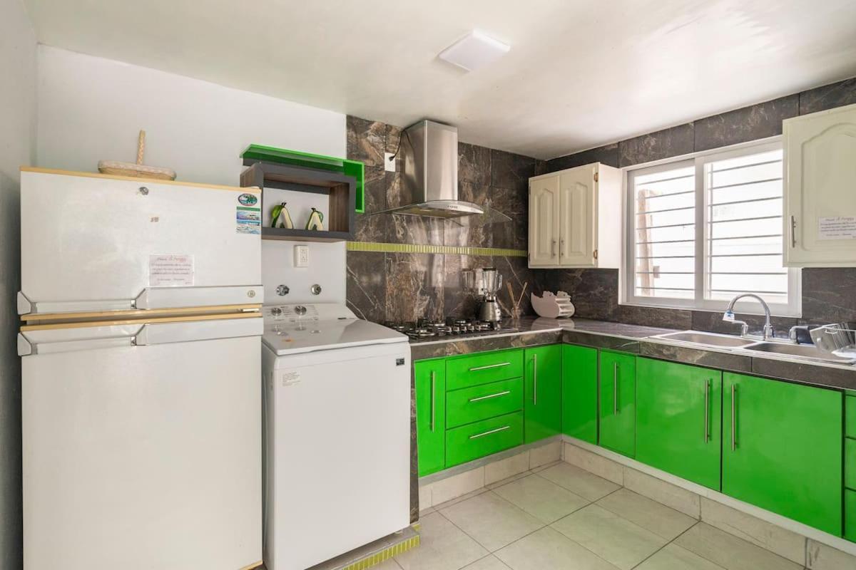 Appartement Lui Confortable Moderna Con Bano Privado *